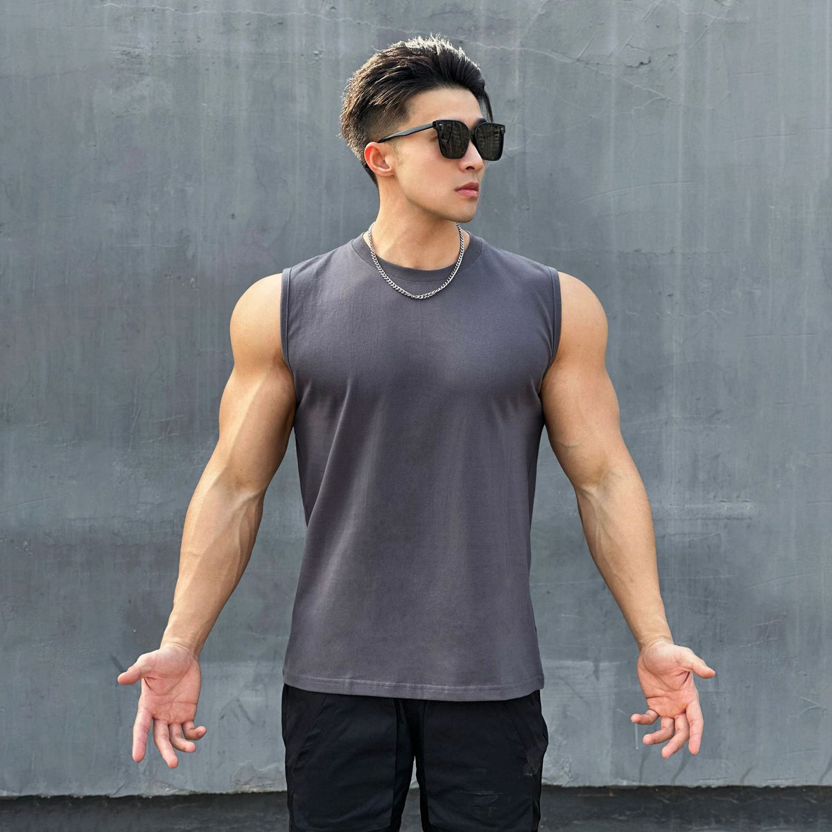 Heavyweight Essential Tank